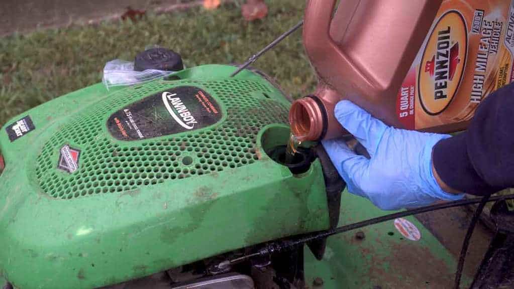 How to change lawn mower oil 3