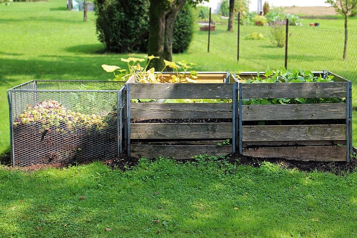 brown green compost