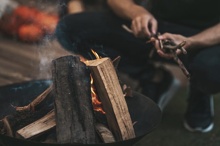 Wood-Stacking Techniques 